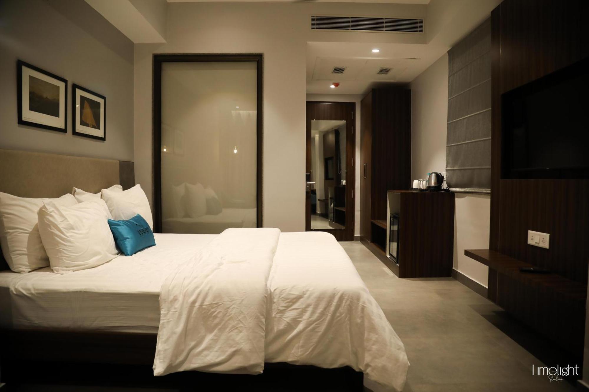 Belvedere Suites Greater Noida Eksteriør billede