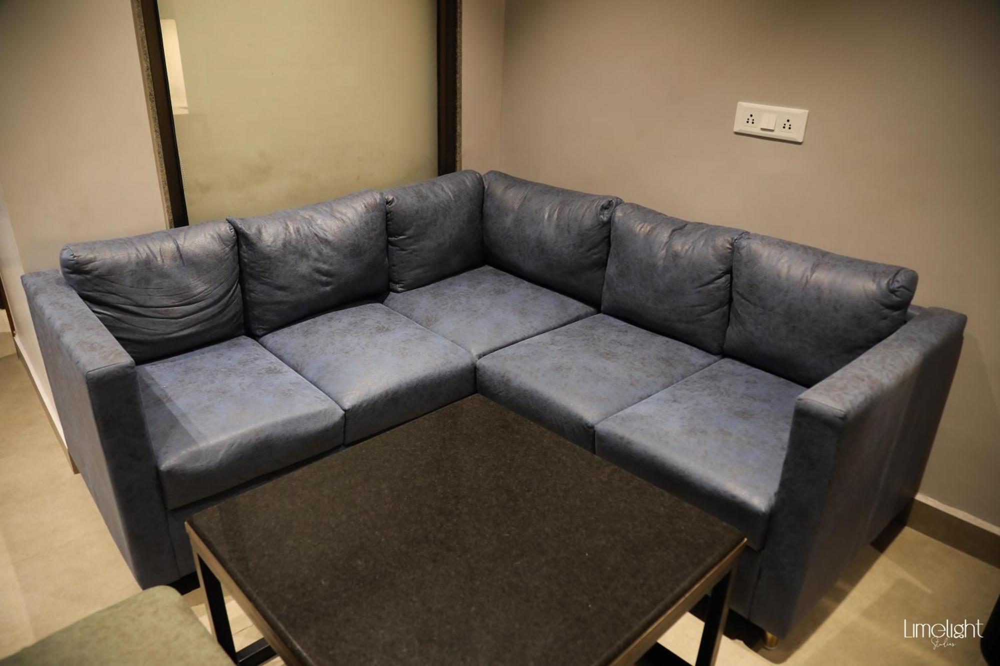 Belvedere Suites Greater Noida Eksteriør billede