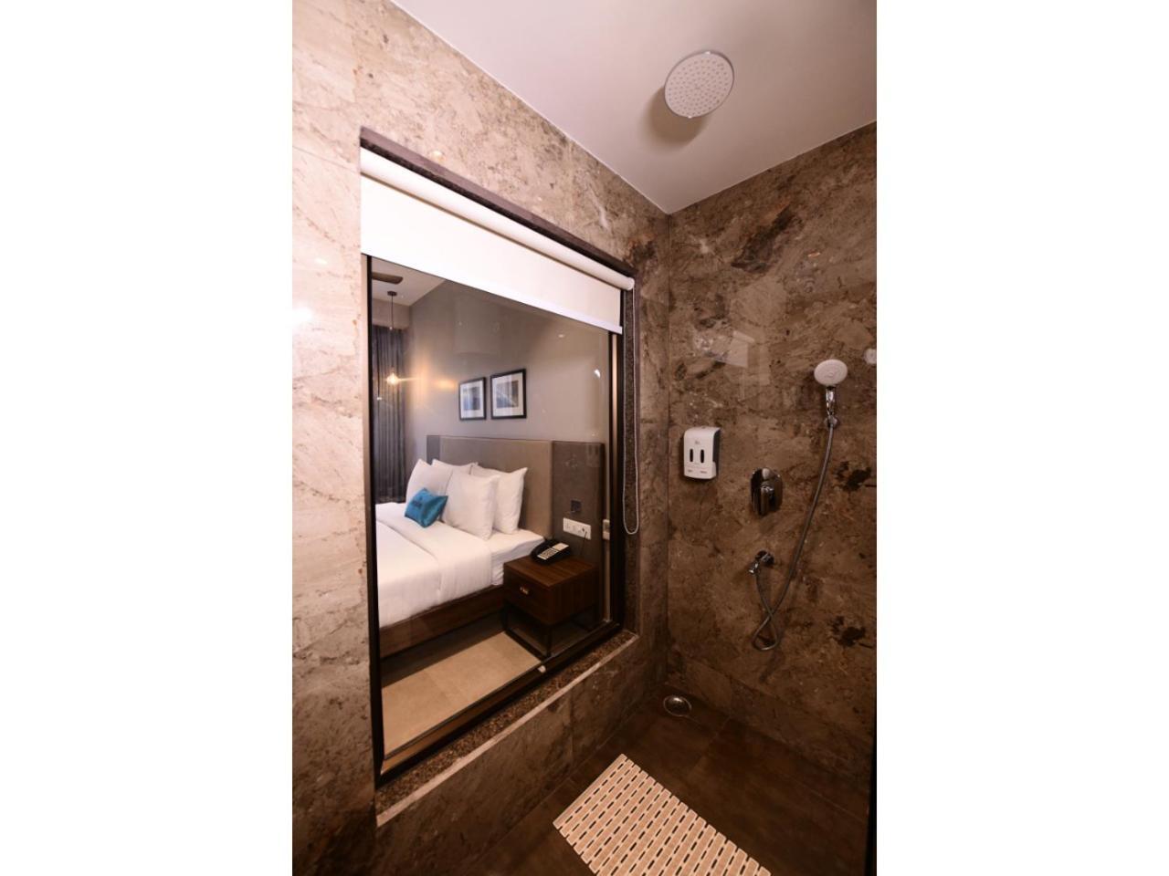 Belvedere Suites Greater Noida Eksteriør billede