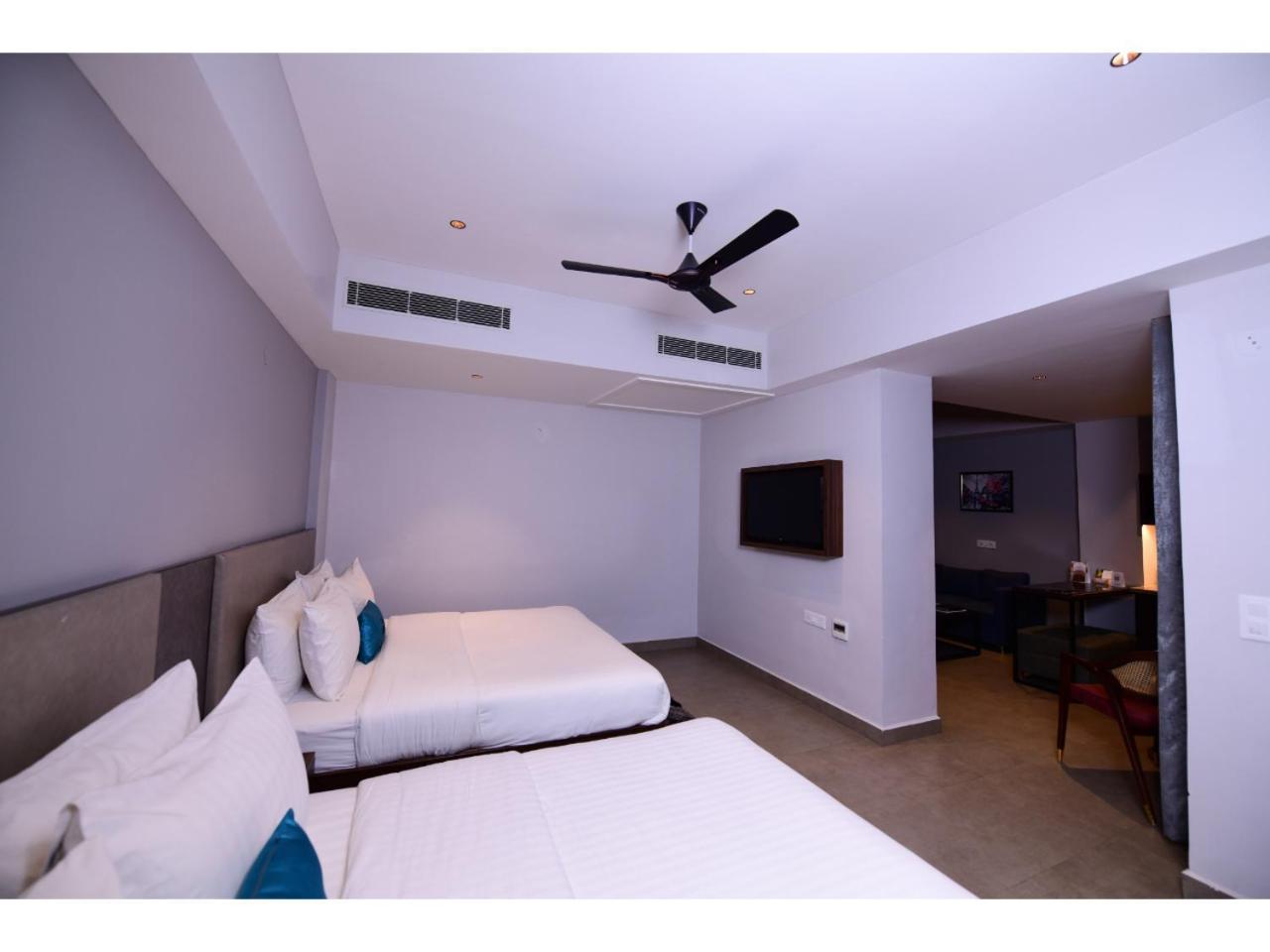 Belvedere Suites Greater Noida Eksteriør billede